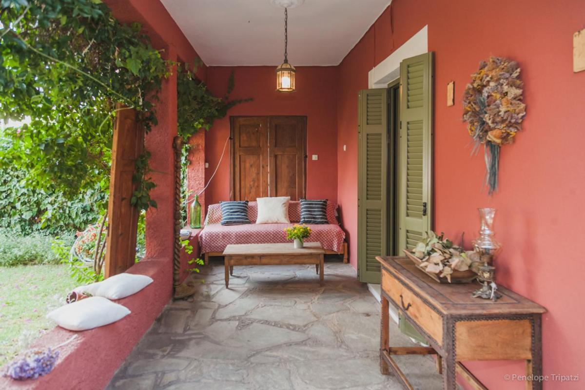 Zacharoulas Katikies Amarynthos Exterior photo